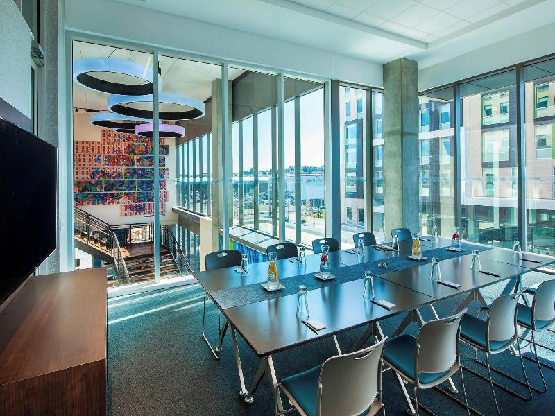 Aloft Boston Seaport image