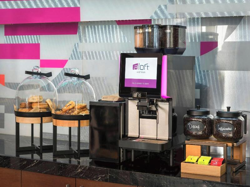 Aloft Boston Seaport image
