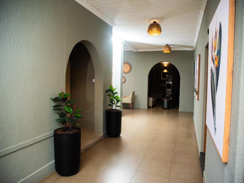 Cresta Sprayview Hotel image