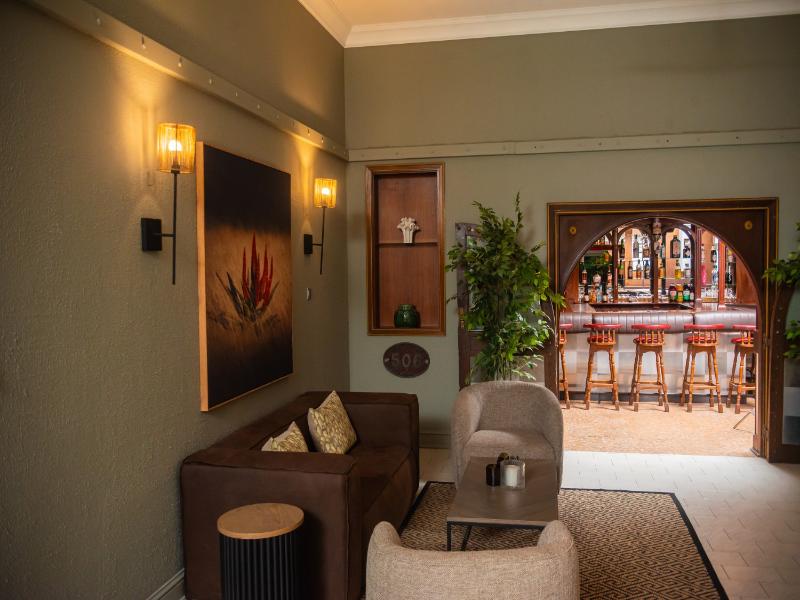 Cresta Sprayview Hotel image