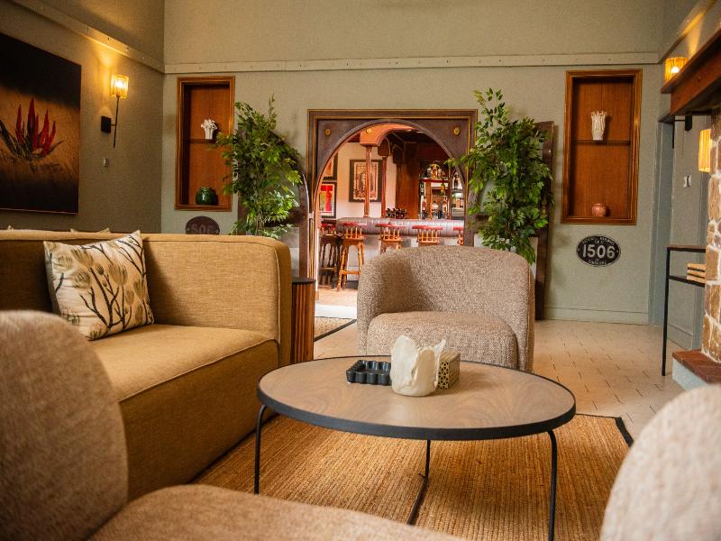 Cresta Sprayview Hotel image