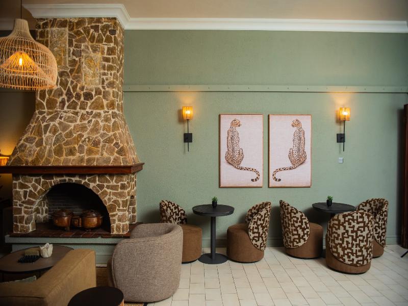 Cresta Sprayview Hotel image