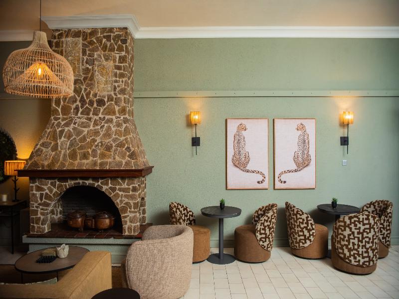 Cresta Sprayview Hotel image