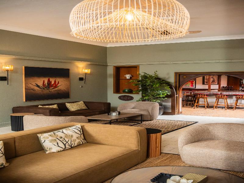 Cresta Sprayview Hotel image