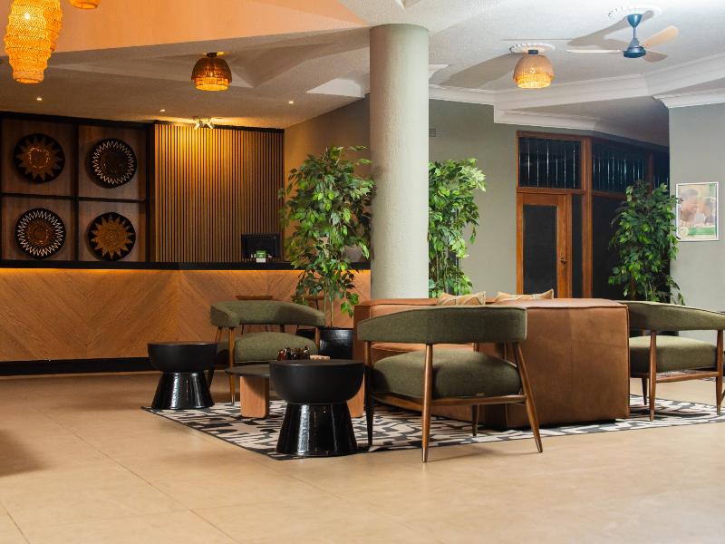 Cresta Sprayview Hotel image