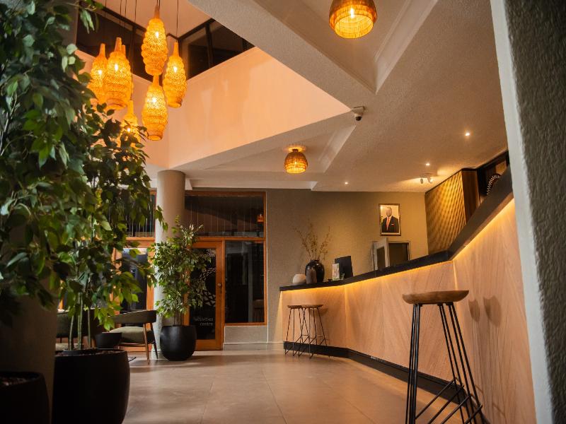 Cresta Sprayview Hotel image