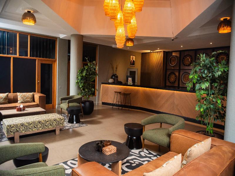 Cresta Sprayview Hotel image