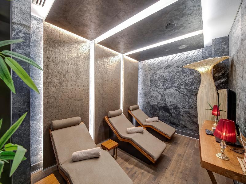 DoubleTree by Hilton Istanbul - Piyalepasa image