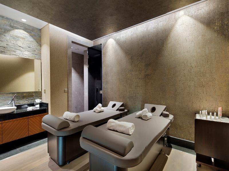 DoubleTree by Hilton Istanbul - Piyalepasa image