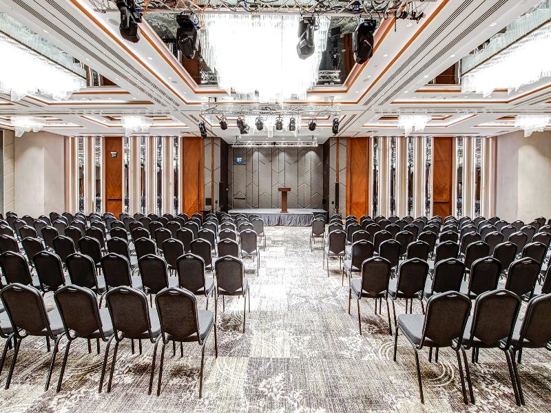 DoubleTree by Hilton Istanbul - Piyalepasa image