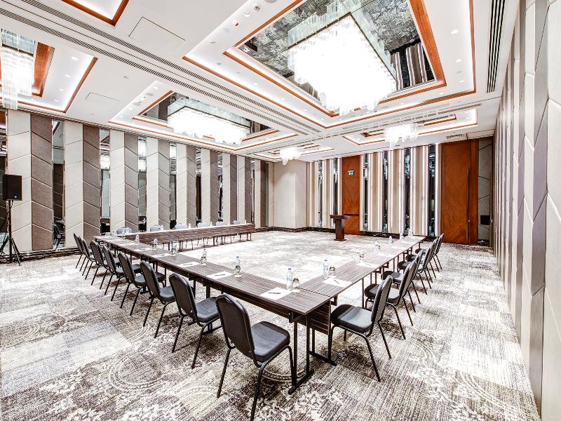 DoubleTree by Hilton Istanbul - Piyalepasa image