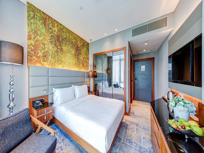 DoubleTree by Hilton Istanbul - Piyalepasa image