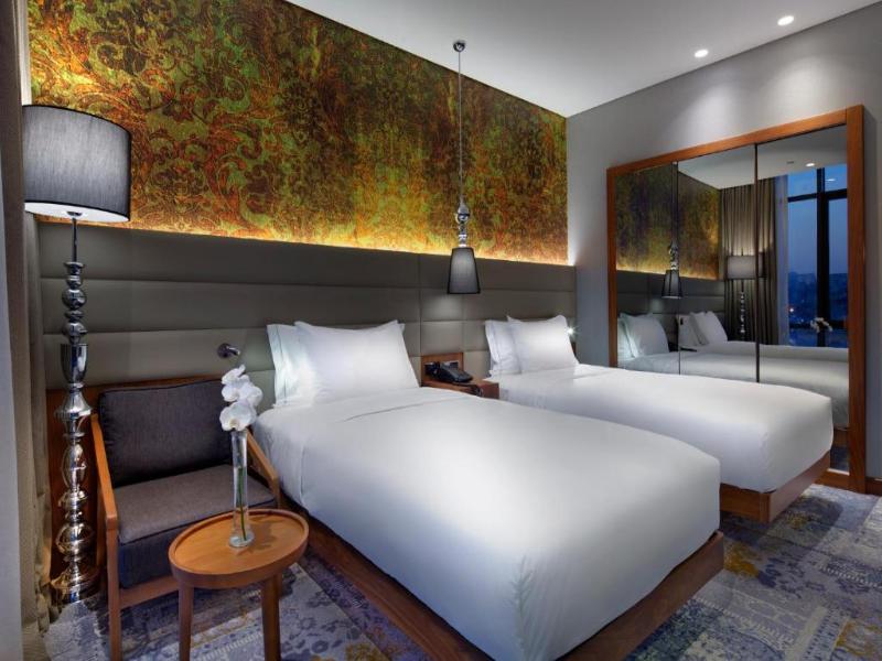 DoubleTree by Hilton Istanbul - Piyalepasa image