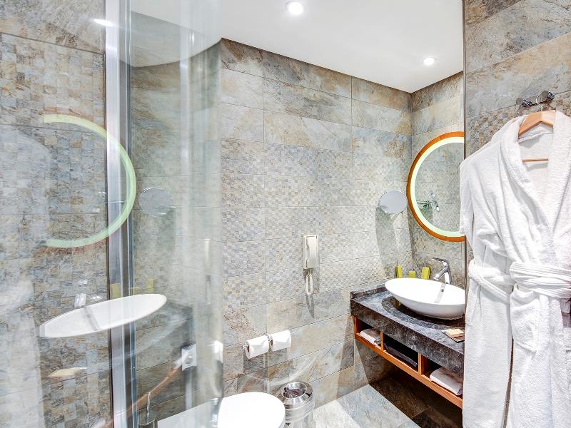 DoubleTree by Hilton Istanbul - Piyalepasa image