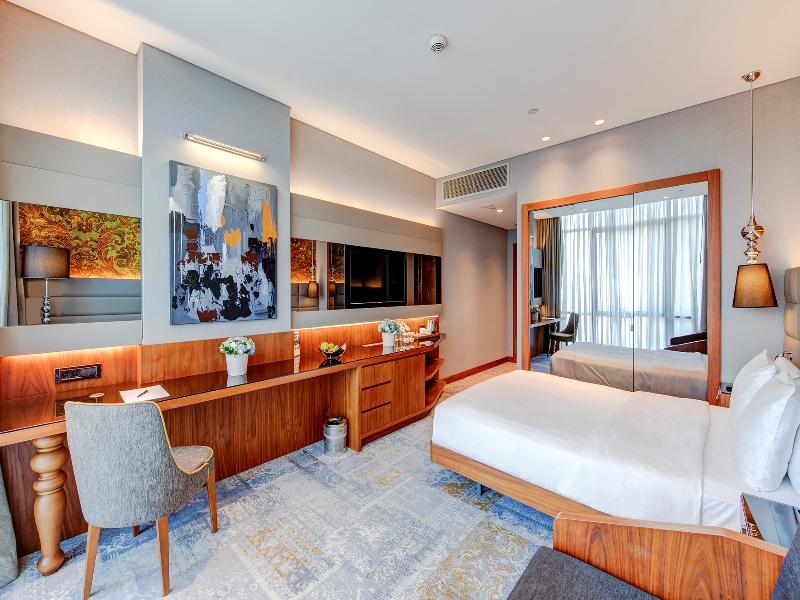 DoubleTree by Hilton Istanbul - Piyalepasa image