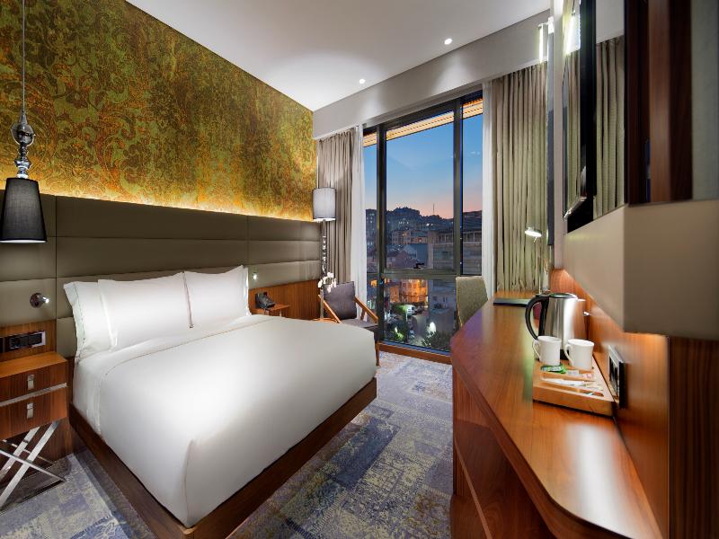 DoubleTree by Hilton Istanbul - Piyalepasa image