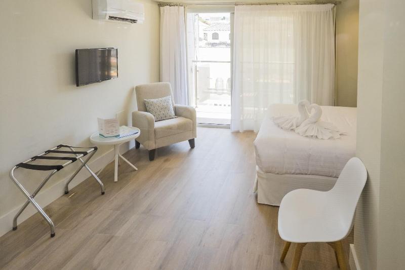 H.Boutique La Caleta Bay image
