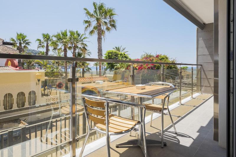 H.Boutique La Caleta Bay image