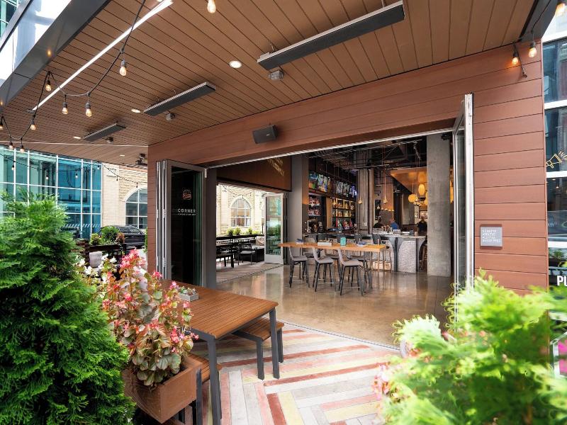 Aloft Louisville Downtown image