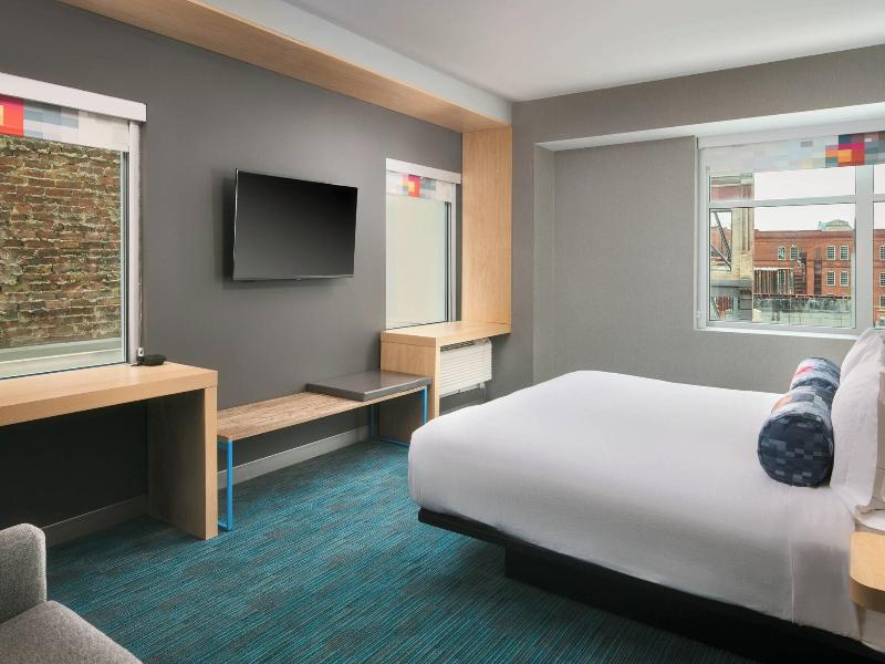 Aloft Louisville Downtown image