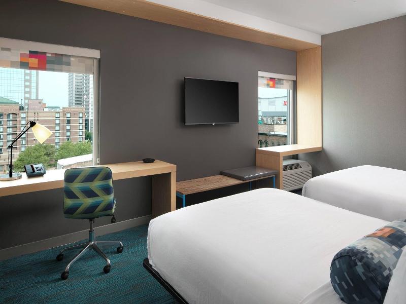 Aloft Louisville Downtown image