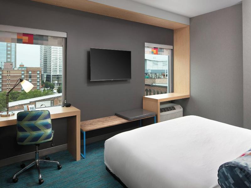 Aloft Louisville Downtown image