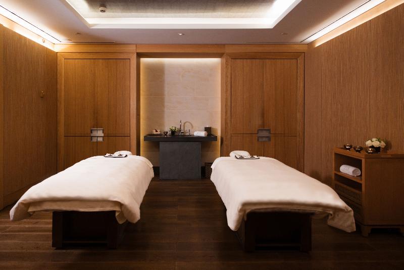 The Peninsula Paris image