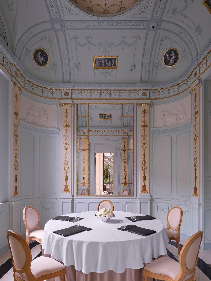 The Peninsula Paris image