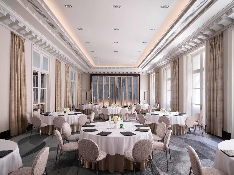 The Peninsula Paris image