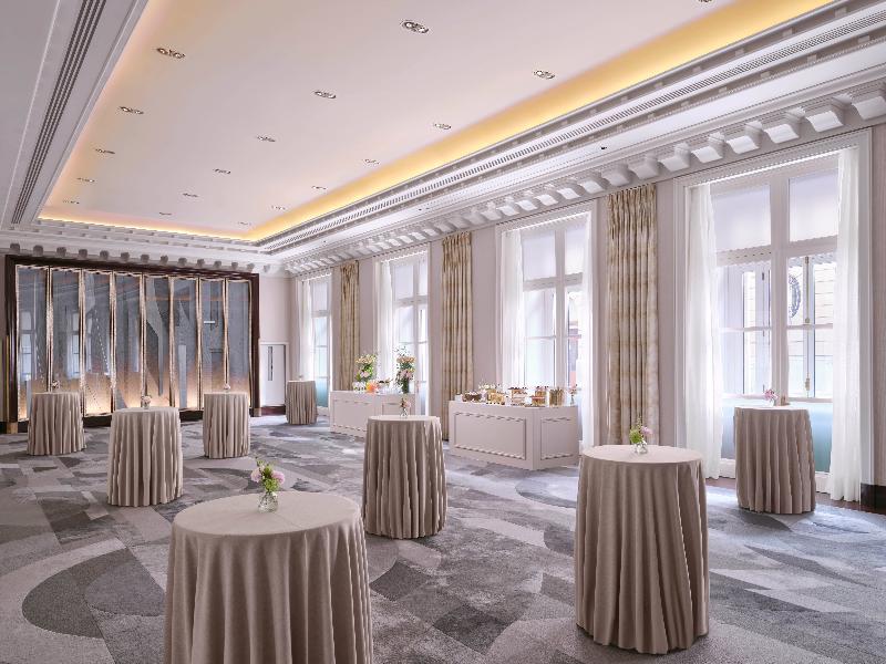 The Peninsula Paris image