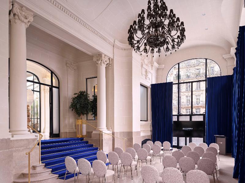 The Peninsula Paris image