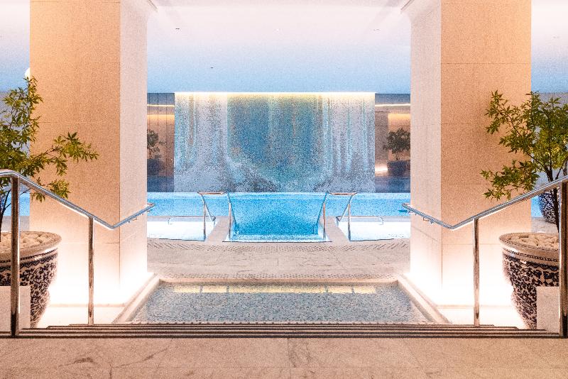 The Peninsula Paris image