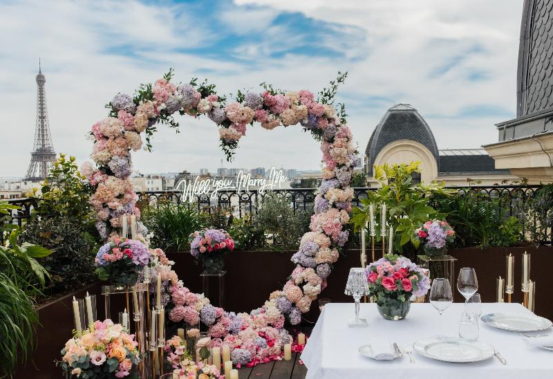 The Peninsula Paris image