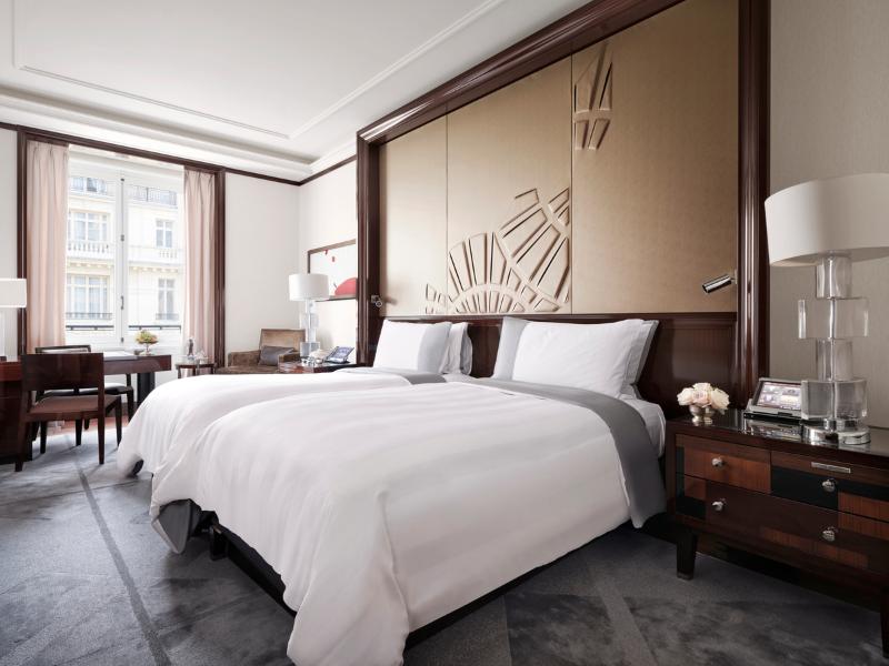 The Peninsula Paris image