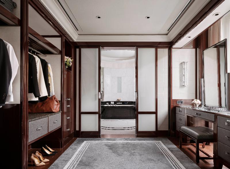 The Peninsula Paris image