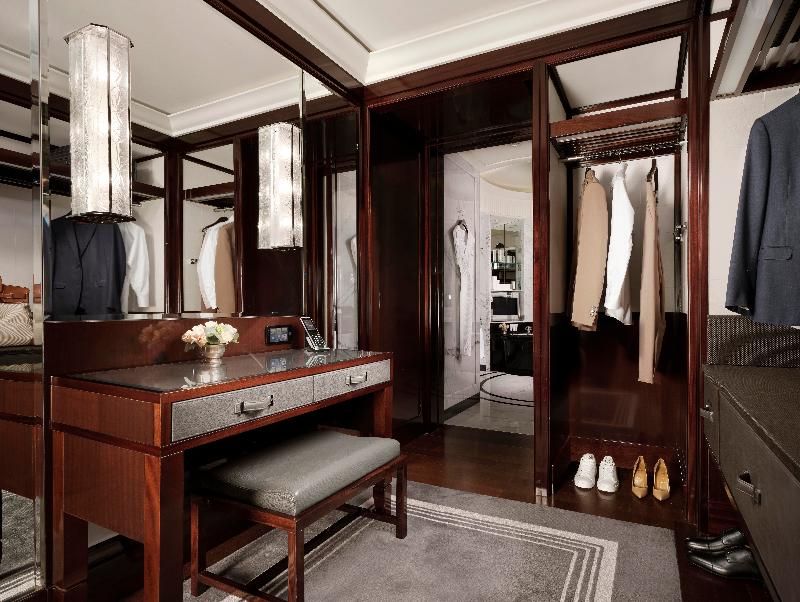 The Peninsula Paris image