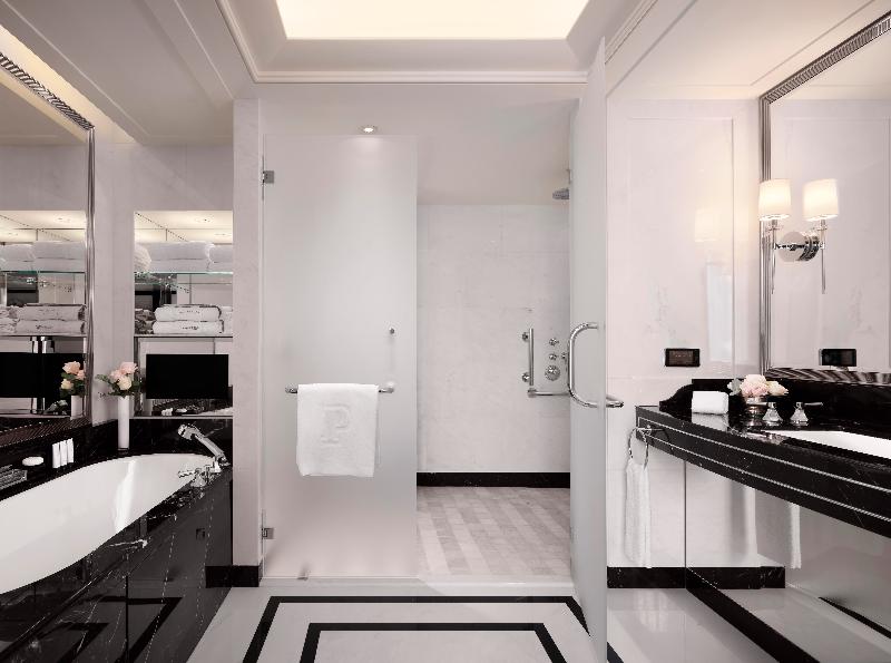 The Peninsula Paris image