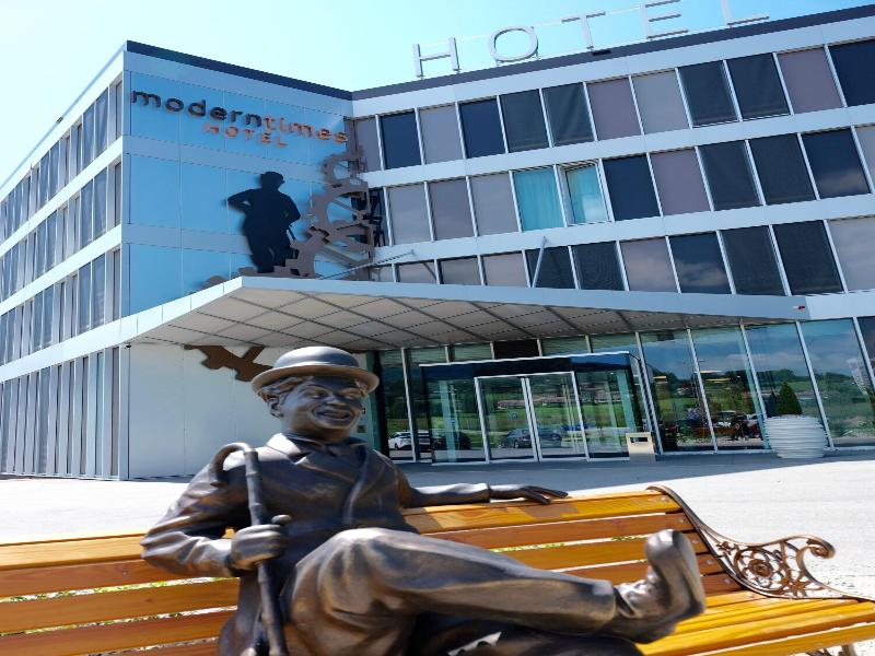 Modern Times Hotel Vevey image