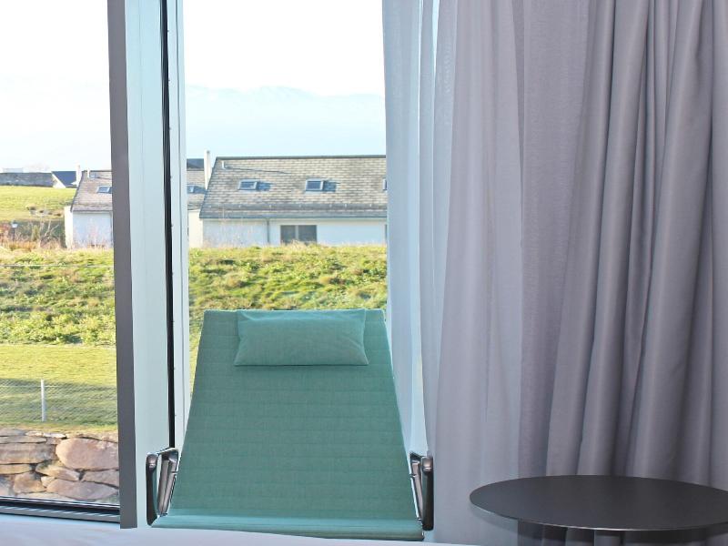 Modern Times Hotel Vevey image