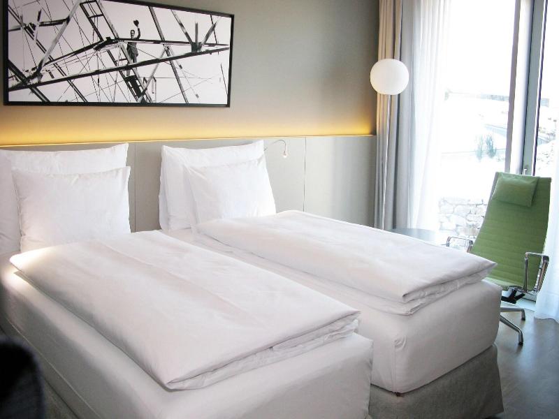 Modern Times Hotel Vevey image