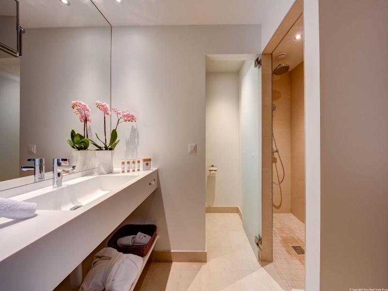 Modern Times Hotel Vevey image