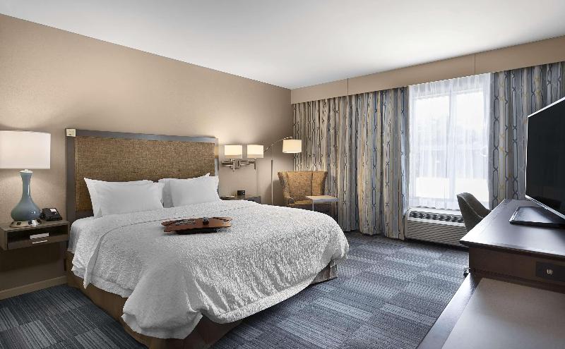 Hampton Inn & Suites Fort Mill image