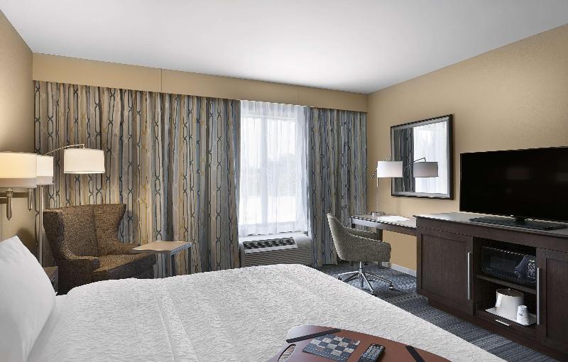 Hampton Inn & Suites Fort Mill image