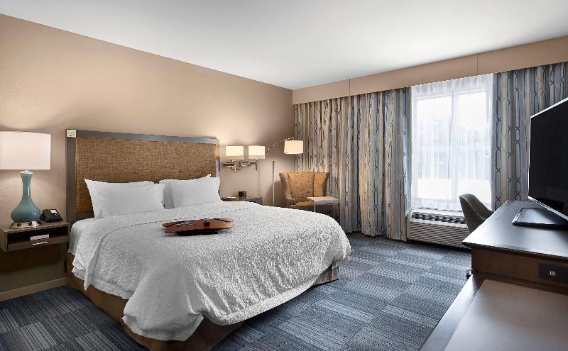 Hampton Inn & Suites Fort Mill image