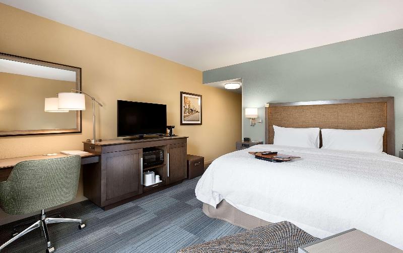 Hampton Inn & Suites Fort Mill image