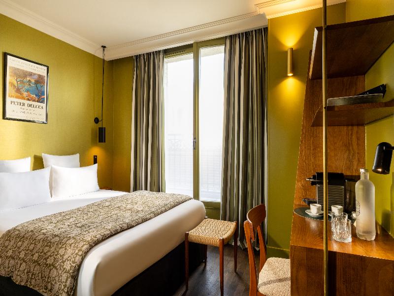 Coq Hotel (Community of Quality) image