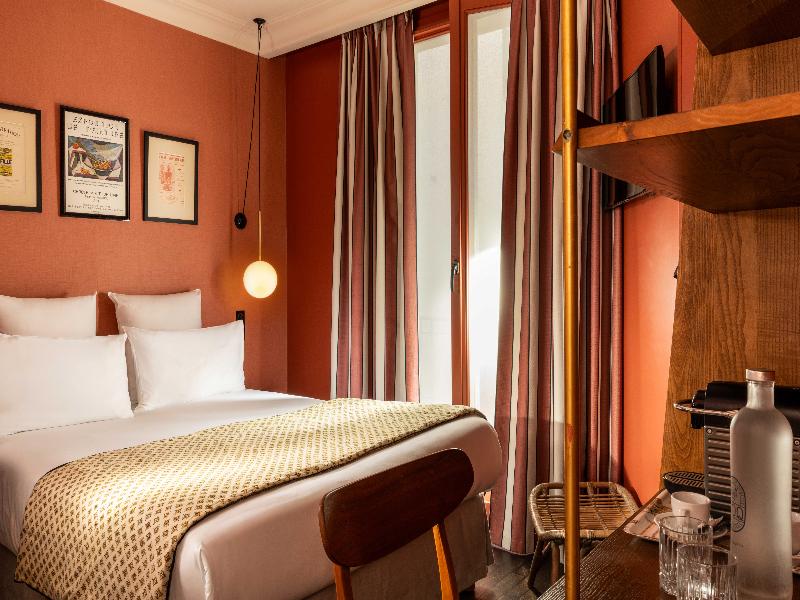 Coq Hotel (Community of Quality) image