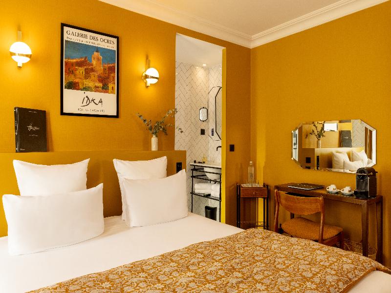 Coq Hotel (Community of Quality) image