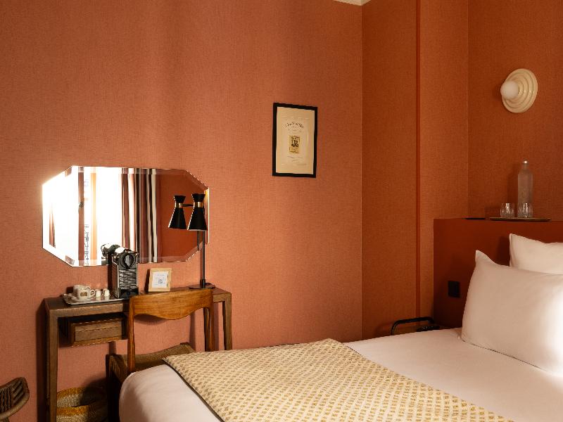 Coq Hotel (Community of Quality) image
