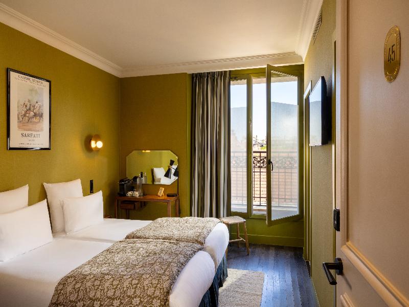 Coq Hotel (Community of Quality) image